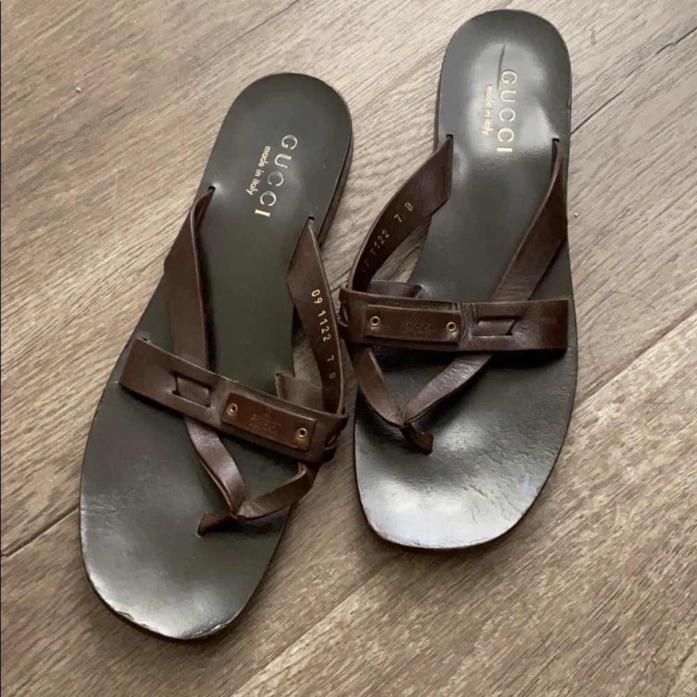 * RARE * Vintage Espresso Gucci Sandals
